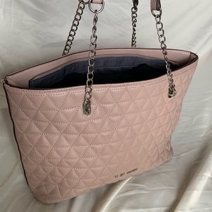 Guess tote bag